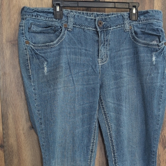 Amethyst Jeans Denim - Amethyst Women's Plus Size Boot Cut Jeans 20 -617C